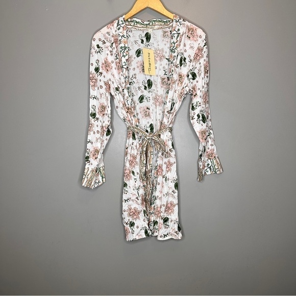 NWT Rebellion Again Belted floral kimono - Picture 2 of 9